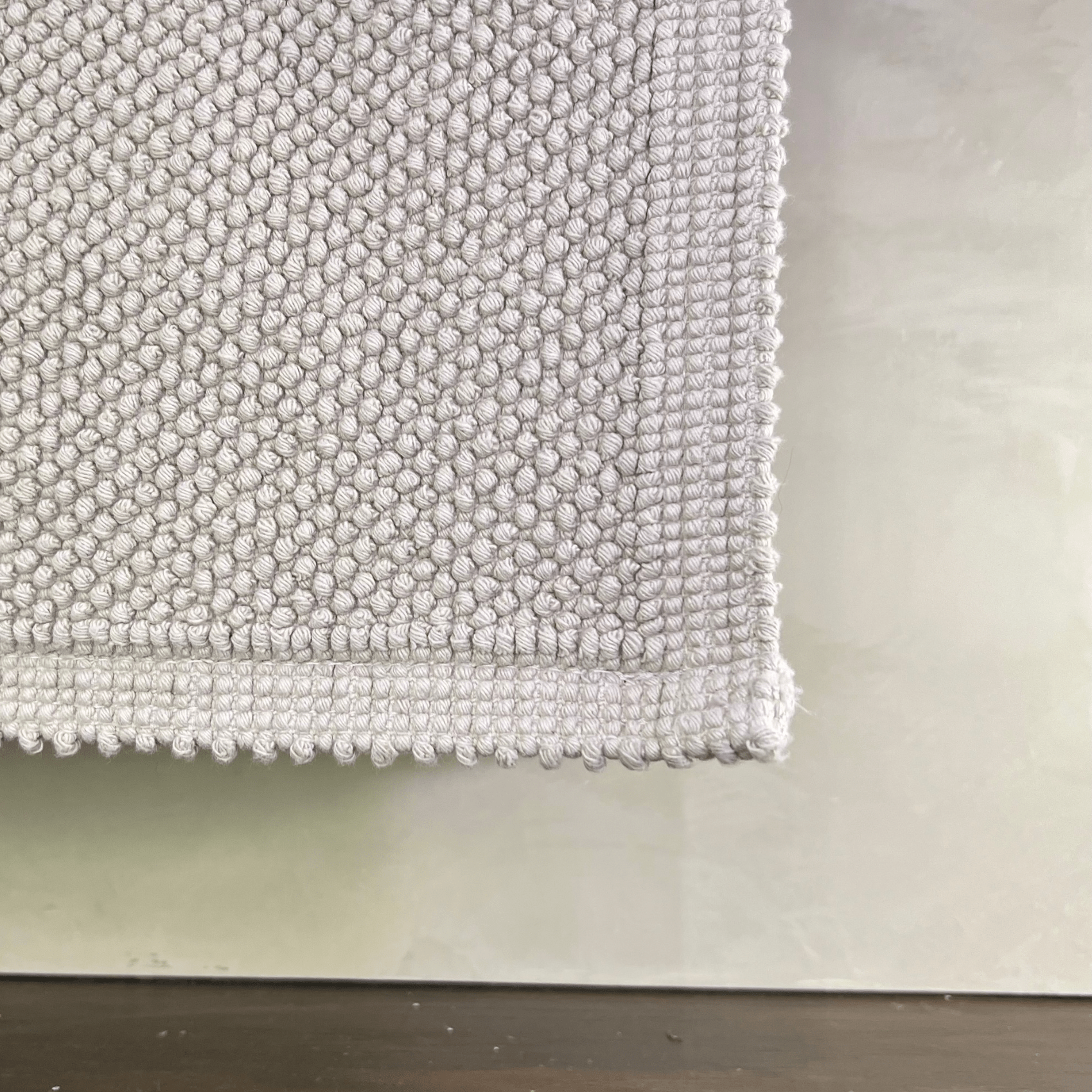 Eden Pebble Bath Rug (21" x 43") - Che Cose Belle