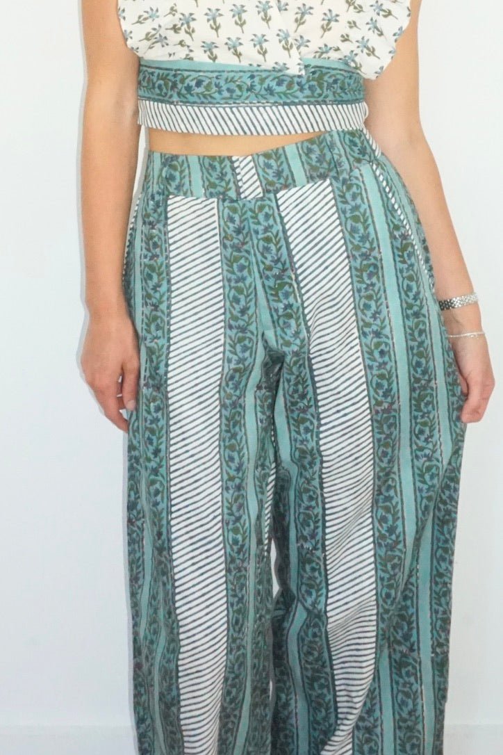 Edison Pant in Mystic Blue Stripe - Che Cose Belle