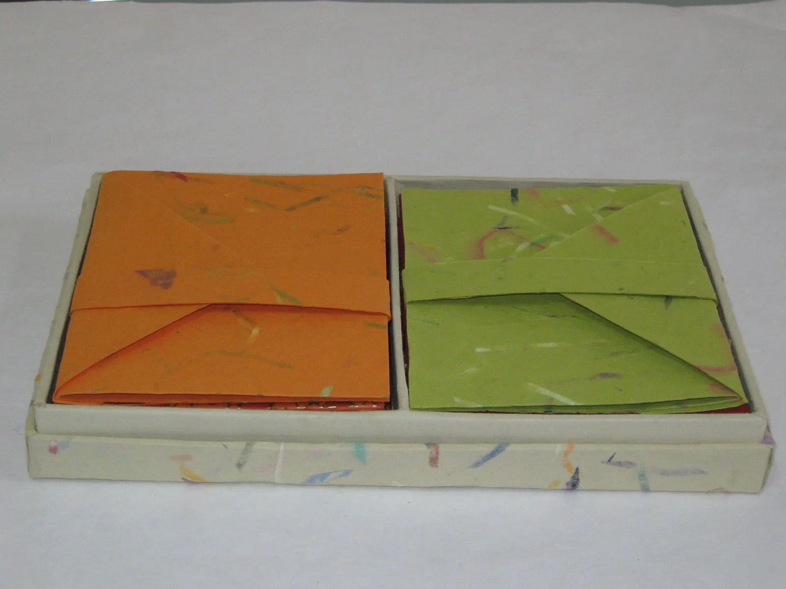 DIFFERENT STROKES Boxed Notecards with Envelopes – Set of 16. Recycled Cotton Paper – Fair Trade – Artisan Made