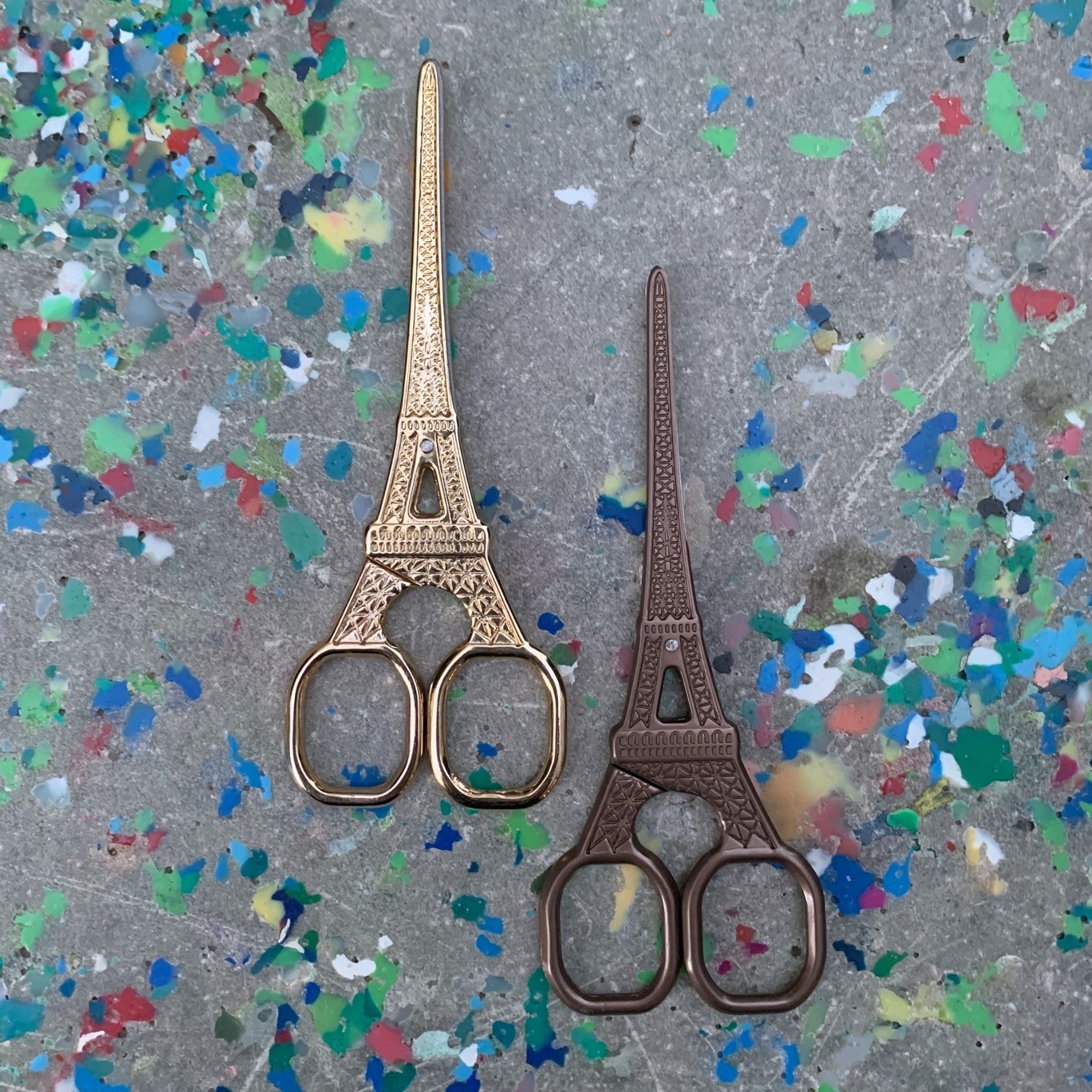 Eiffel Tower Mini Scissors in Antique Bronze, Rose Gold, Silver, Iridescent, or Gold - Che Cose Belle