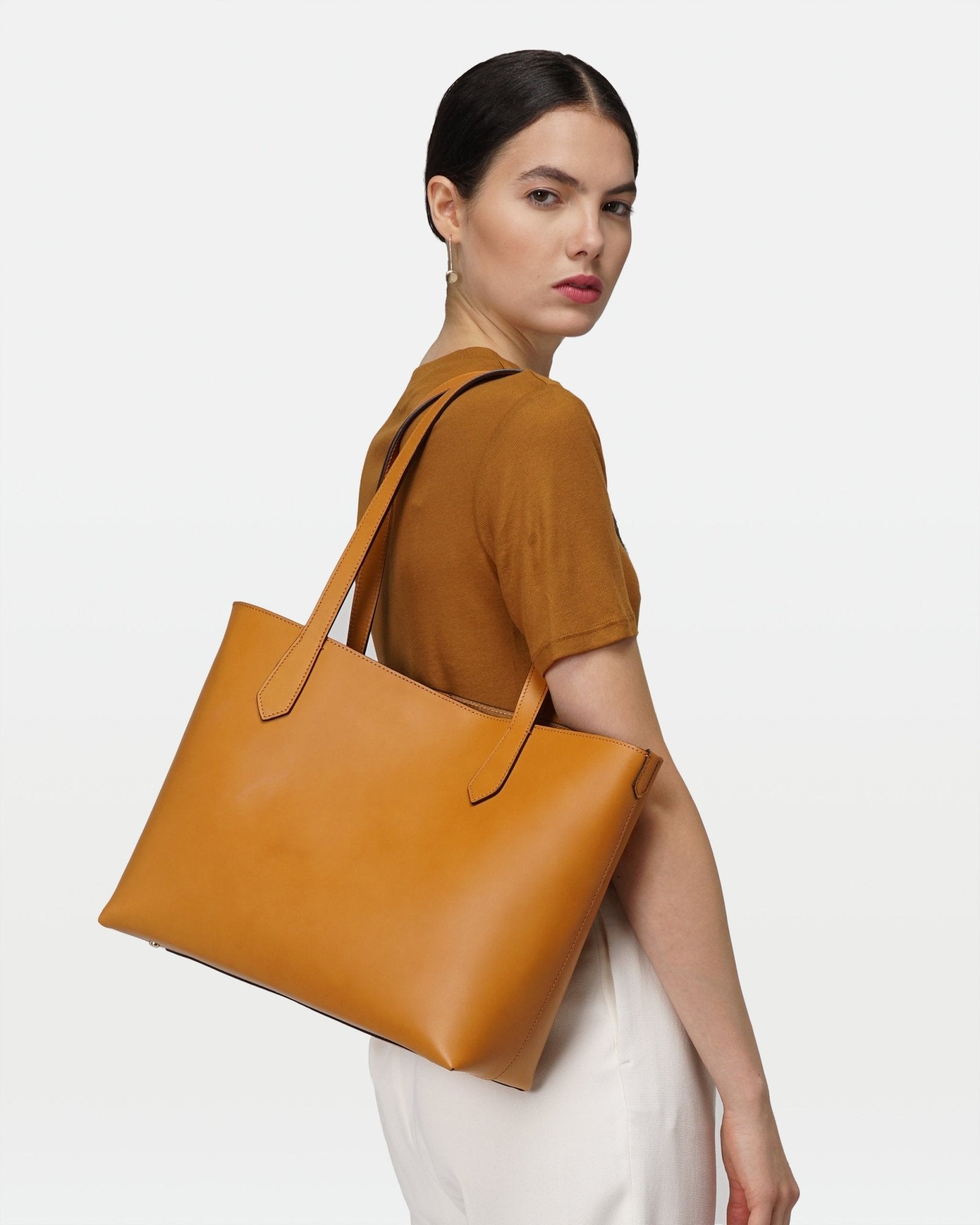 Elba medium size structured tote in vegetable - tanned leather - Che Cose Belle