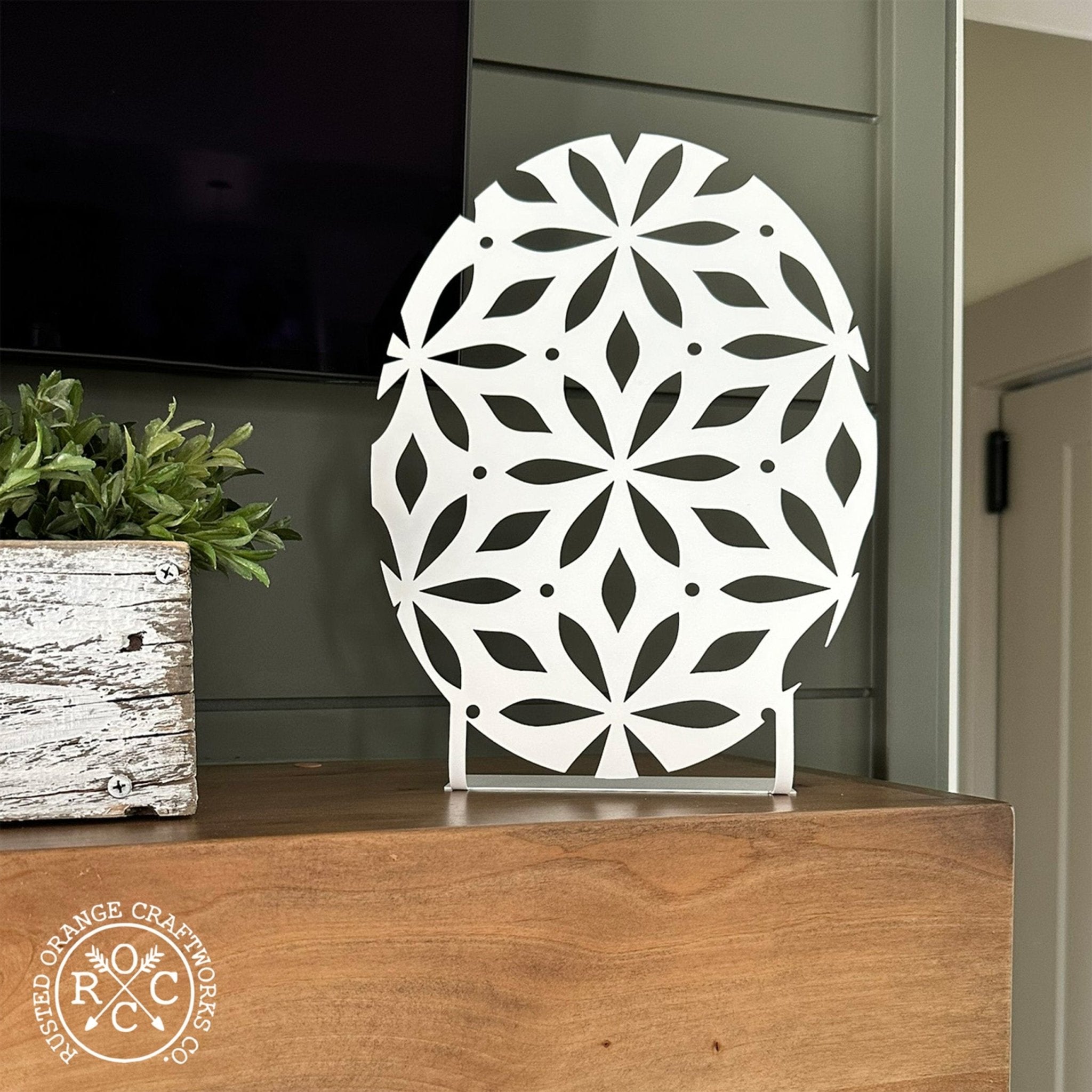 Elegant Metal Easter Egg Decor – Tabletop Cutout 3 Designs - Che Cose Belle