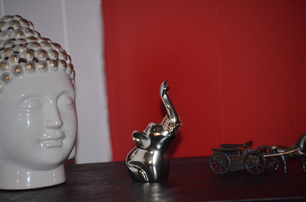 Elephant Ring Holder (4", Silver Finish) - Che Cose Belle