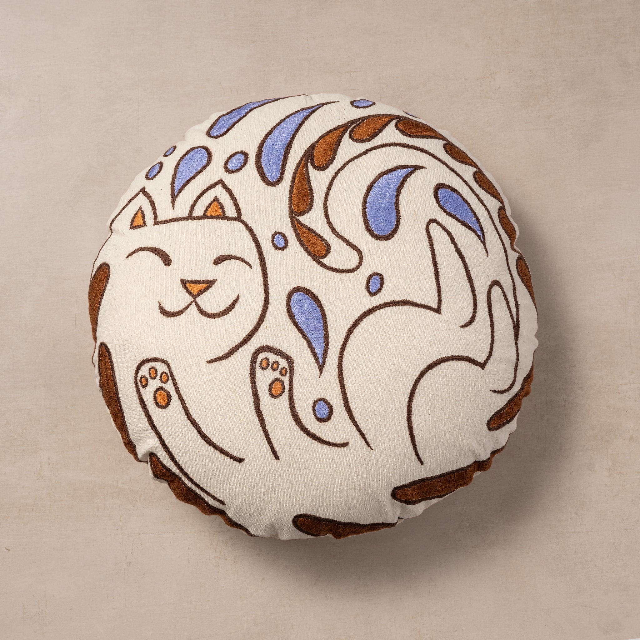 Embroidered Cat Pillow - Che Cose Belle