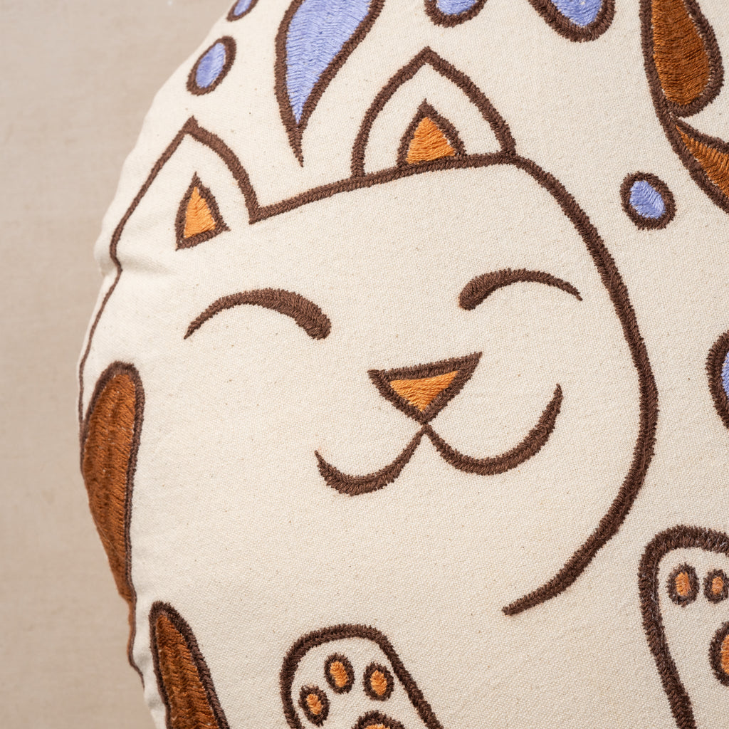 Embroidered Cat Pillow - Che Cose Belle