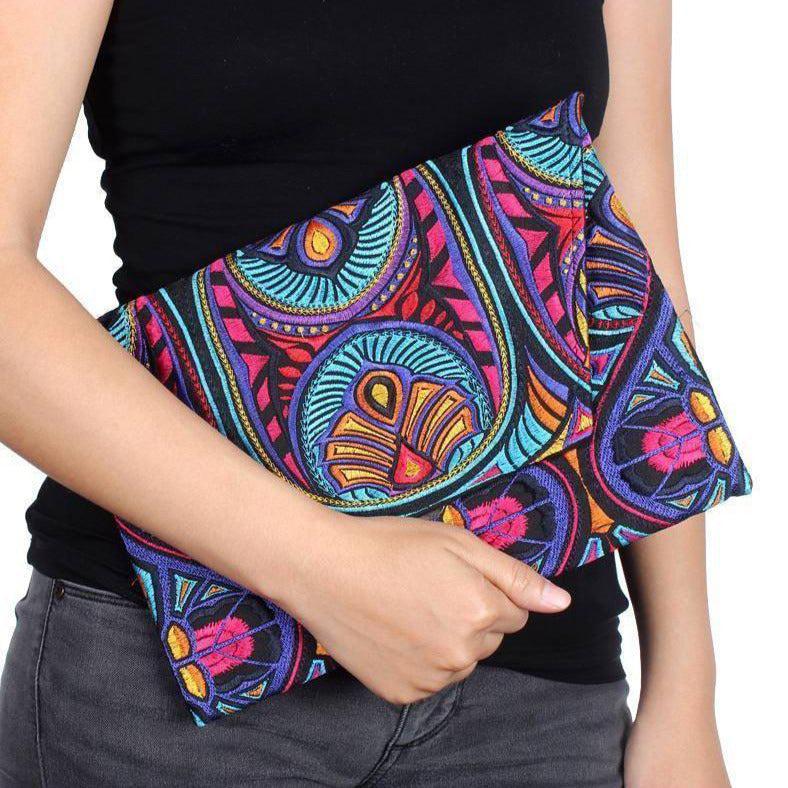 Embroidered Tahj Envelope Clutch | iPad Bag - Thailand - Che Cose Belle