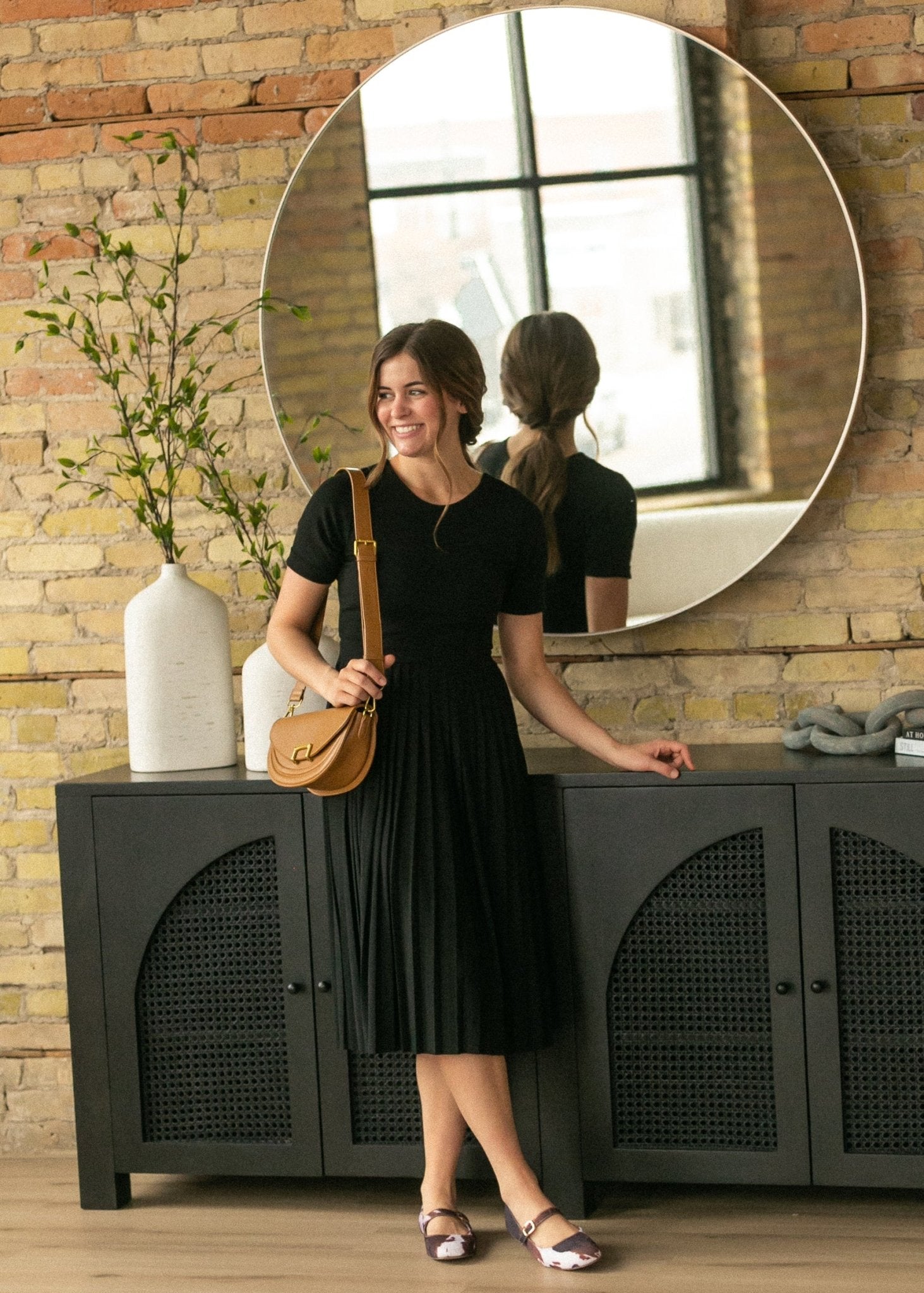 Emersyn Black Pleated Midi Dress - Che Cose Belle