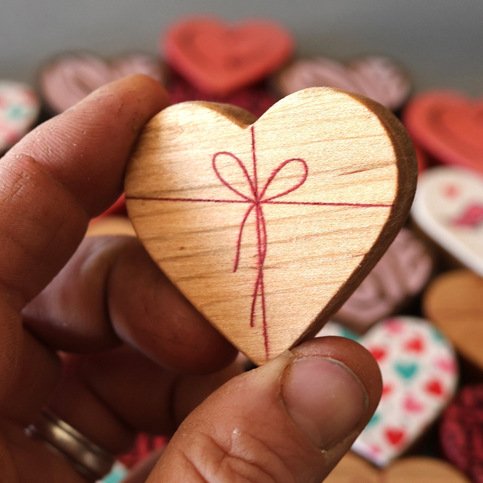 Engraved Hearts - Che Cose Belle