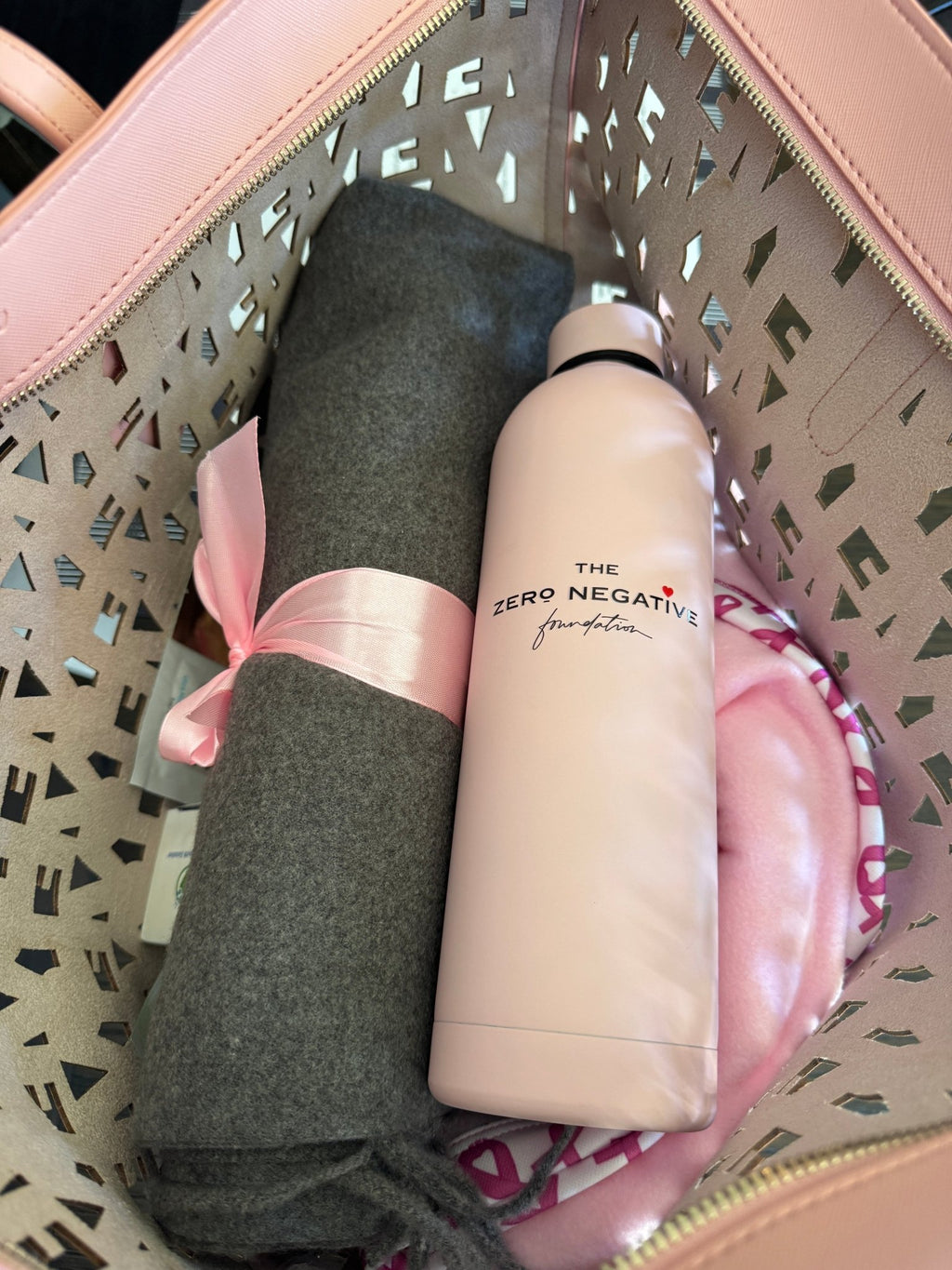 Essentials Chemo Love Tote - Che Cose Belle