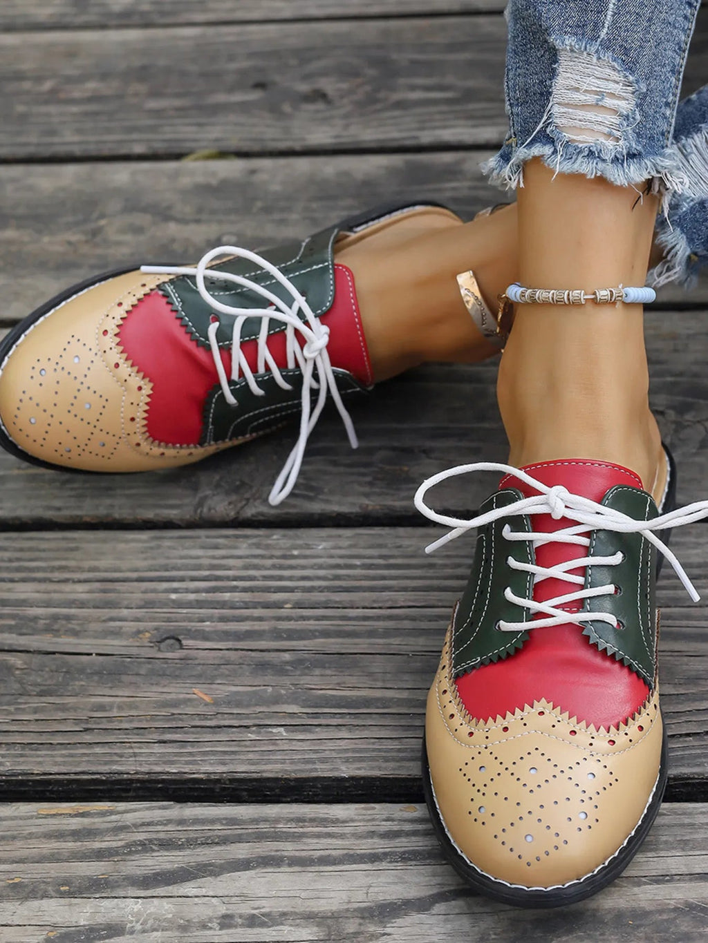 Eyelet Lace Up Slip-Ons - Che Cose Belle