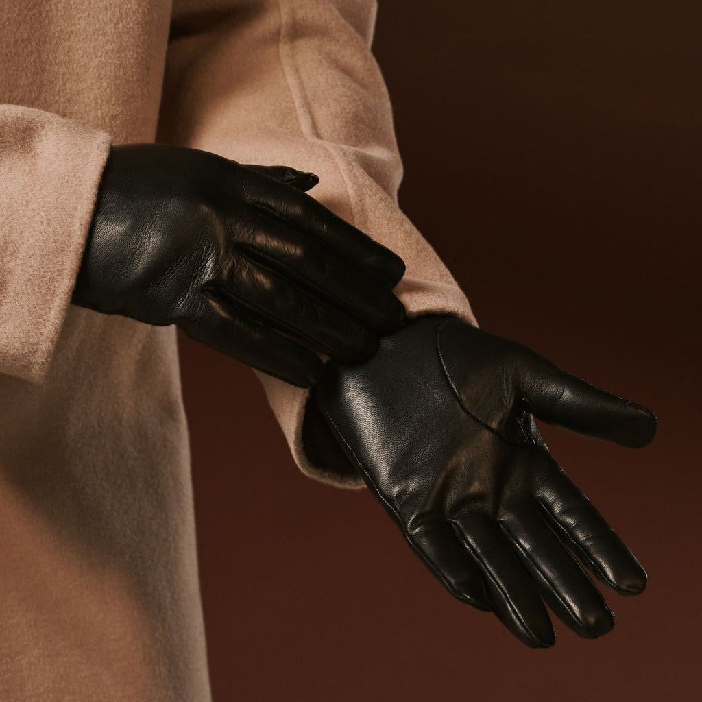 Fabio (black) - Men's classic Italian lambskin leather gloves with pure silk lining - Che Cose Belle