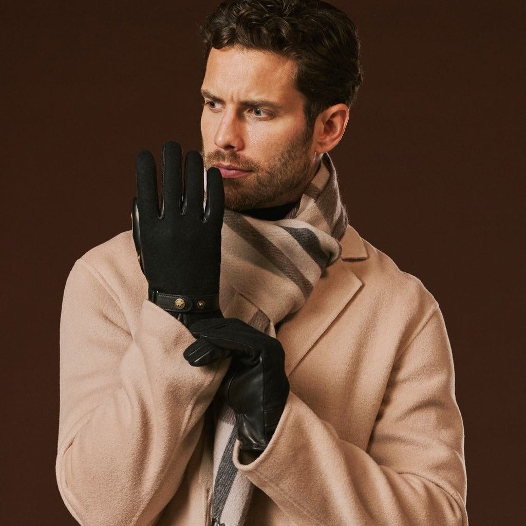 Fabrizio (black) – Tweed men's gloves with touchscreen capability and adjustable snap button - Che Cose Belle