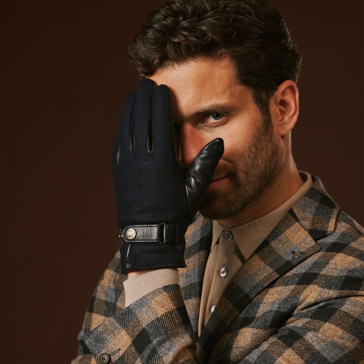 Fabrizio (navy blue) - Tweed men's gloves with touchscreen capability and adjustable snap button - Che Cose Belle
