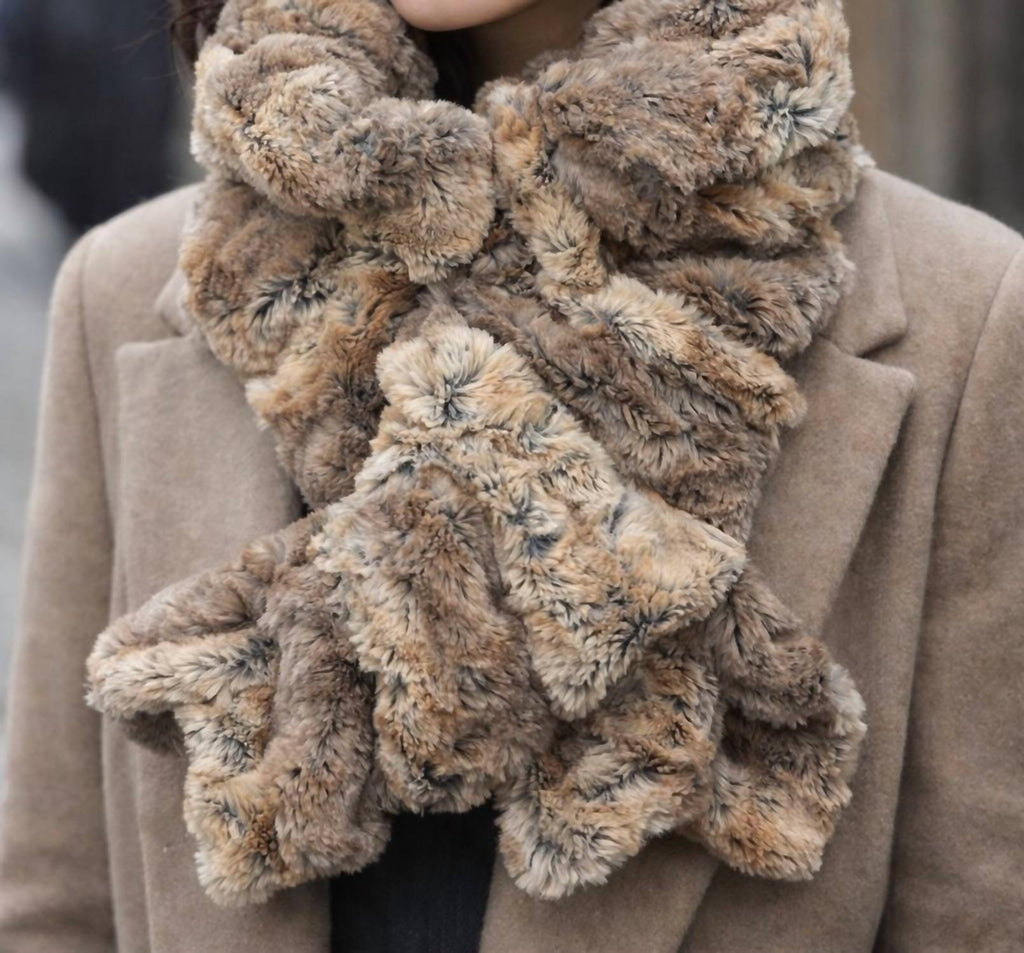 faux fur scarf - Che Cose Belle