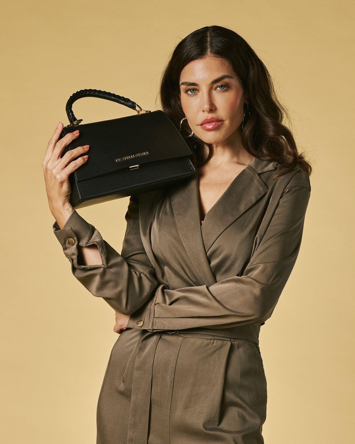 Federica (black) - Italian calf leather women's crossbody bag (with shoulder strap) - Che Cose Belle