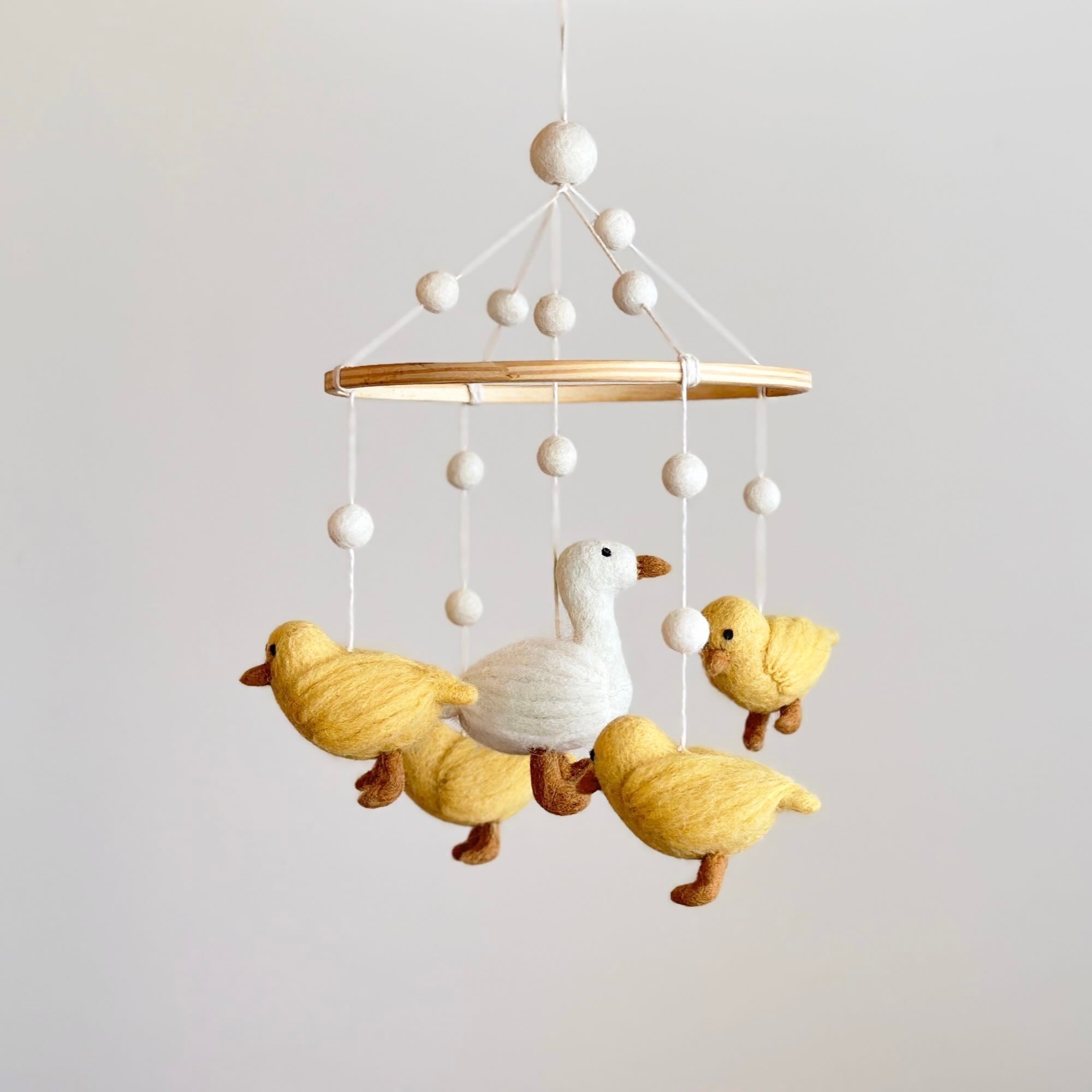 Felt Baby Mobile - Call Duck - Che Cose Belle