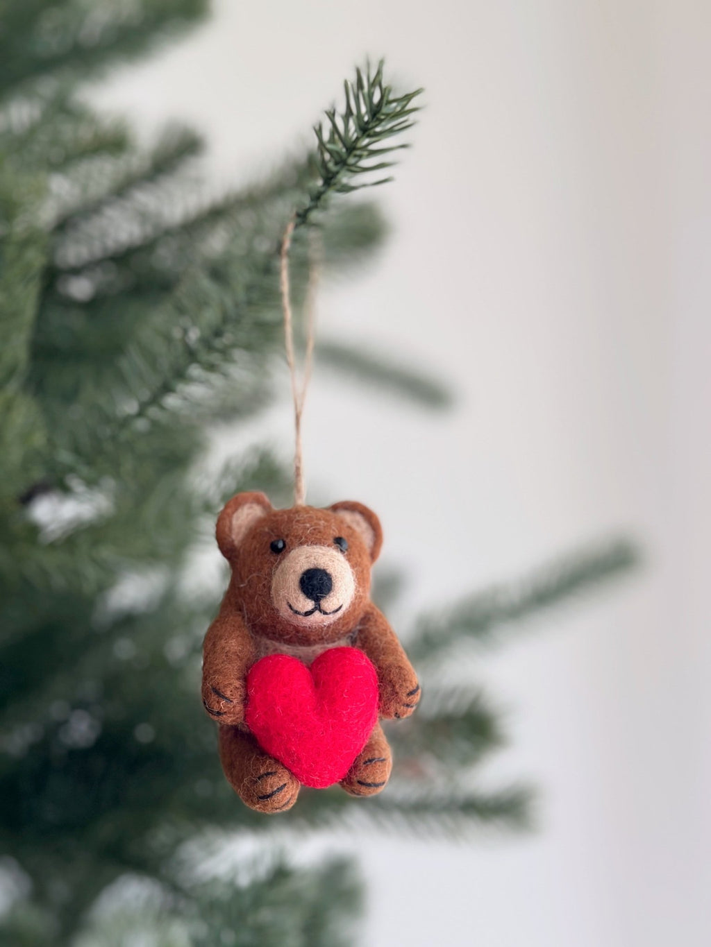 Felt Bear Holding Heart Ornament - Che Cose Belle