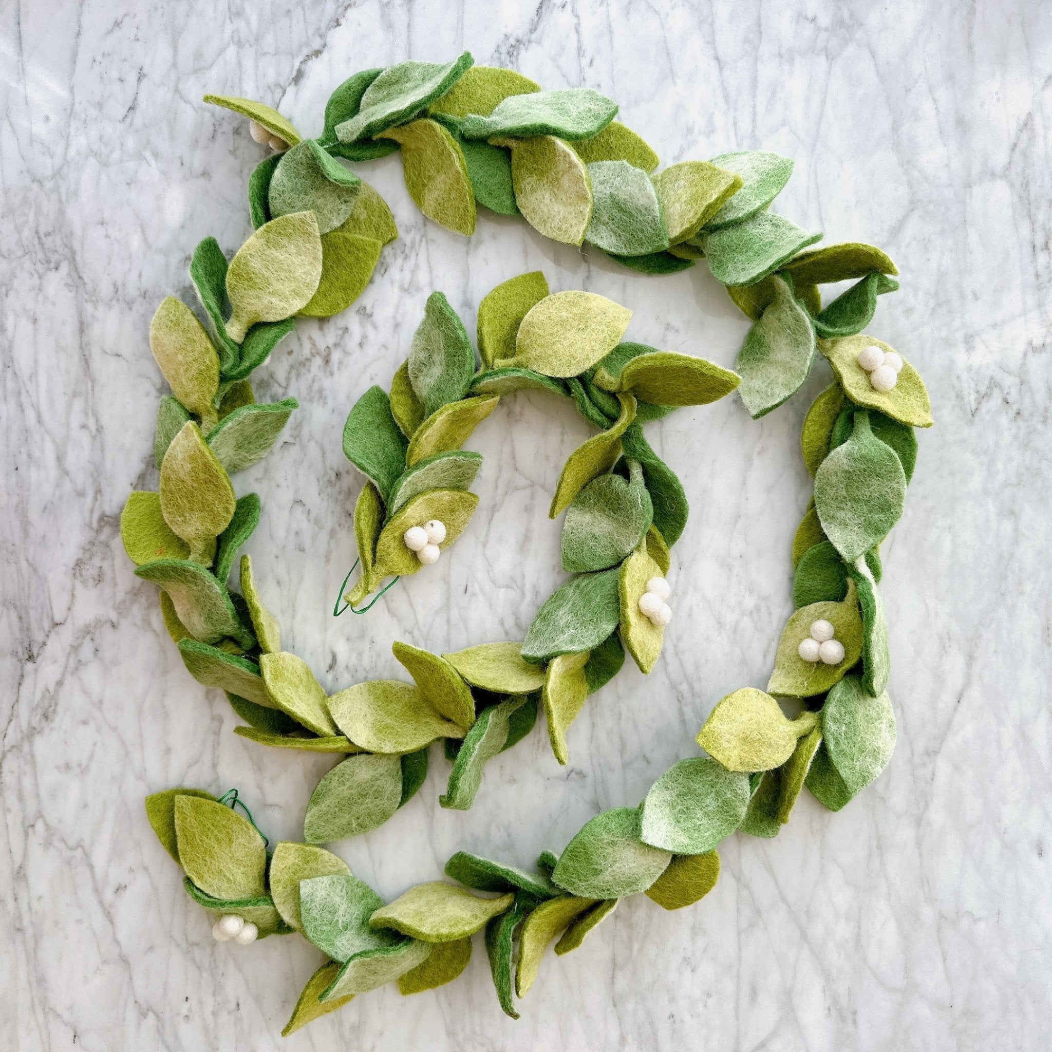 Felt Mistletoe Garland - Che Cose Belle