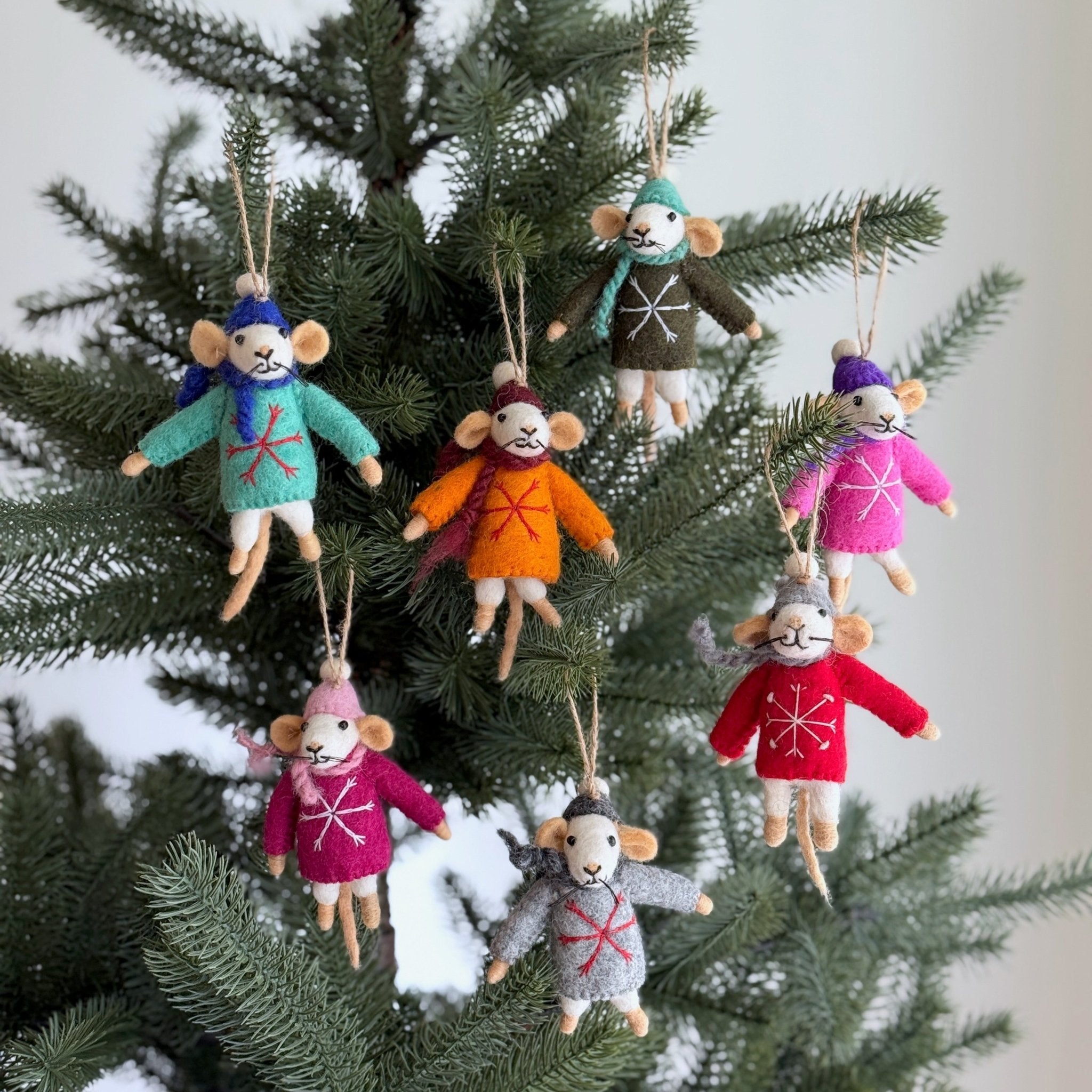 Felt Mouse in Sweater – Set of 7 Christmas Ornaments - Che Cose Belle