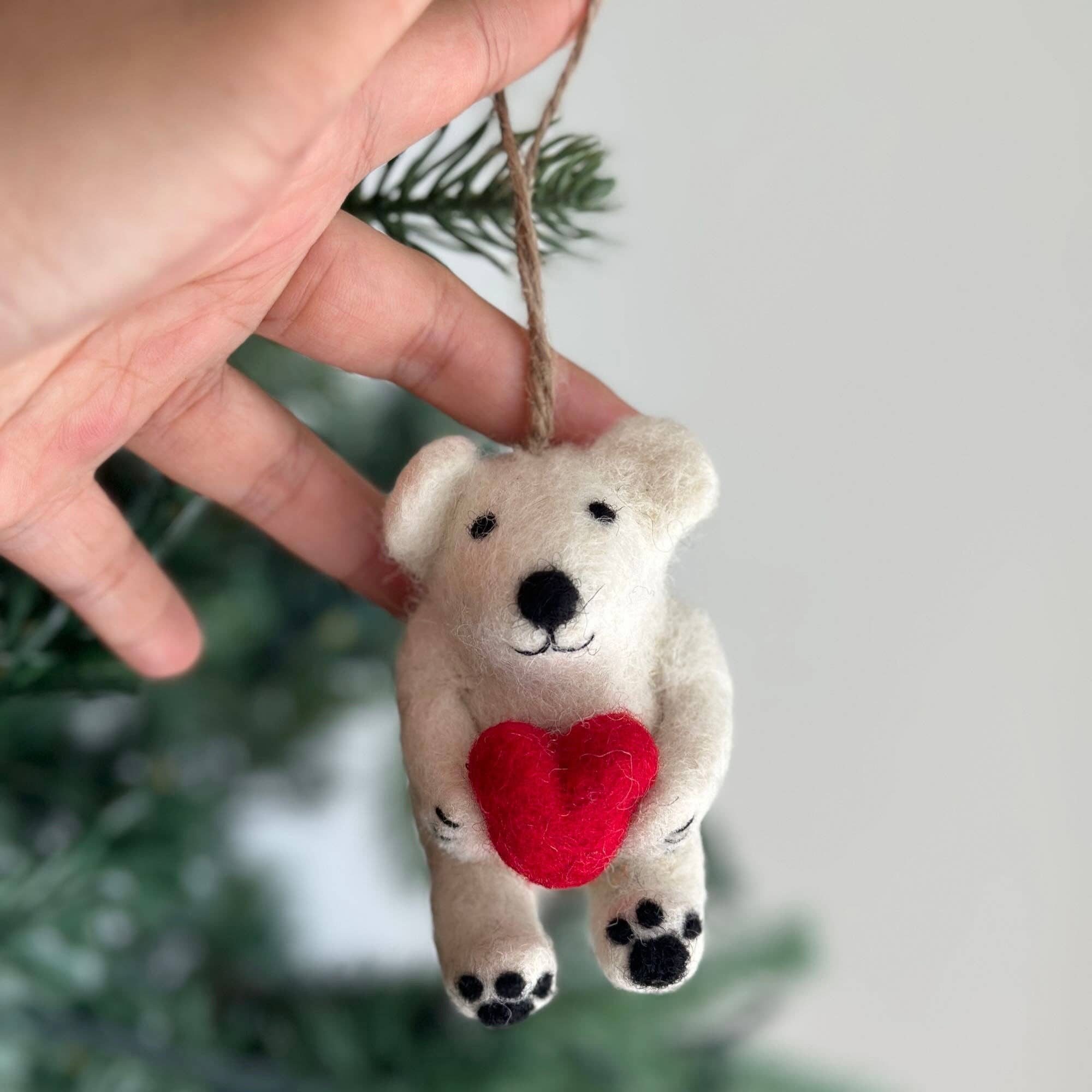 Felt Ornament - Mini Polar Bear Holding Heart - Che Cose Belle