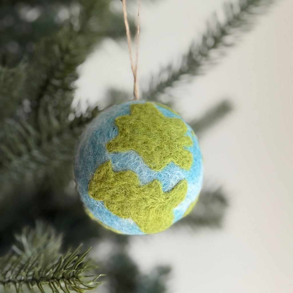 Felt Planet Ornament - For Earth Day! - Che Cose Belle