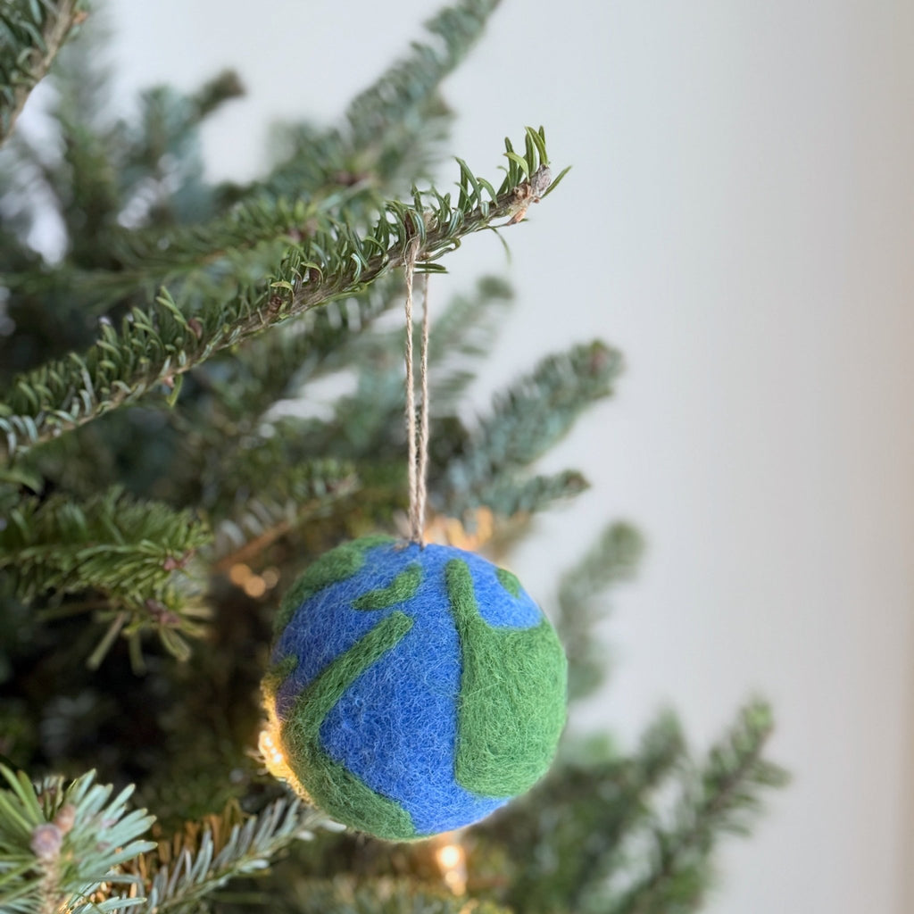 Felt Planet Ornament - For Earth Day! - Che Cose Belle