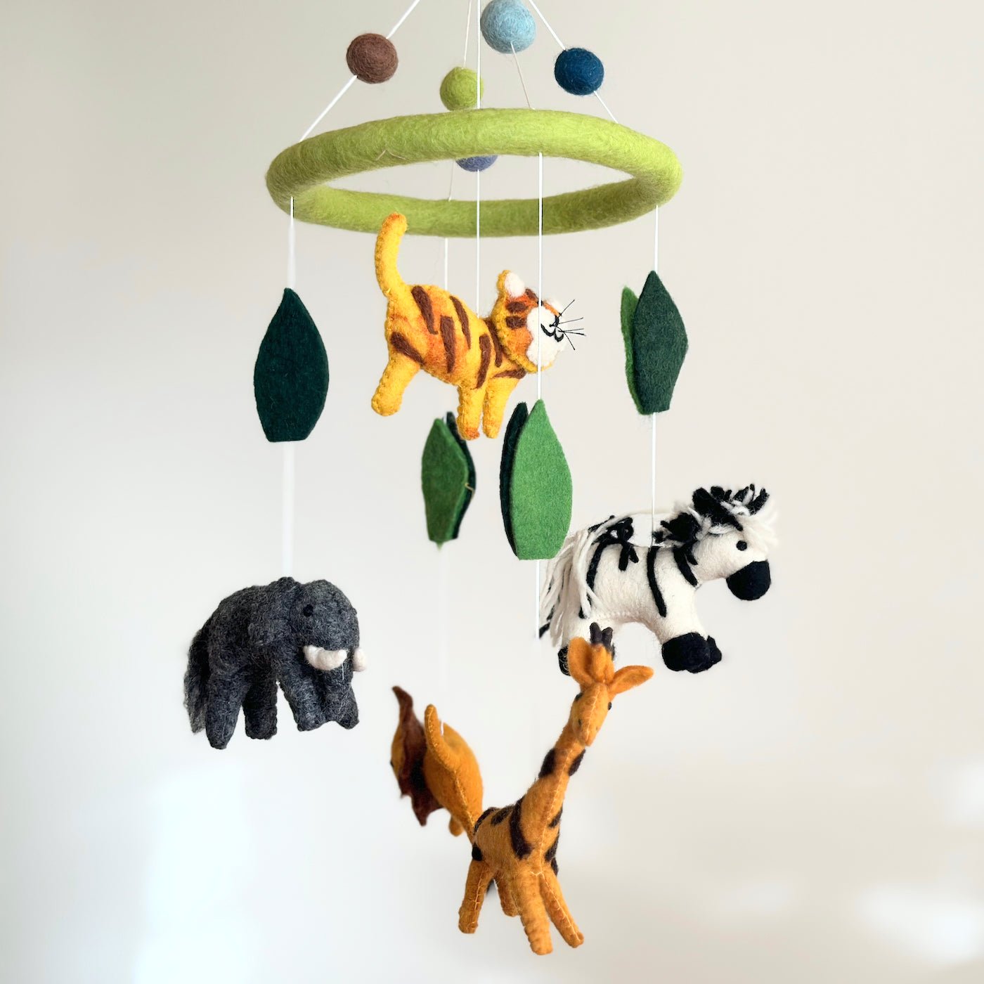 Felt Safari Animal Baby Mobile - Che Cose Belle