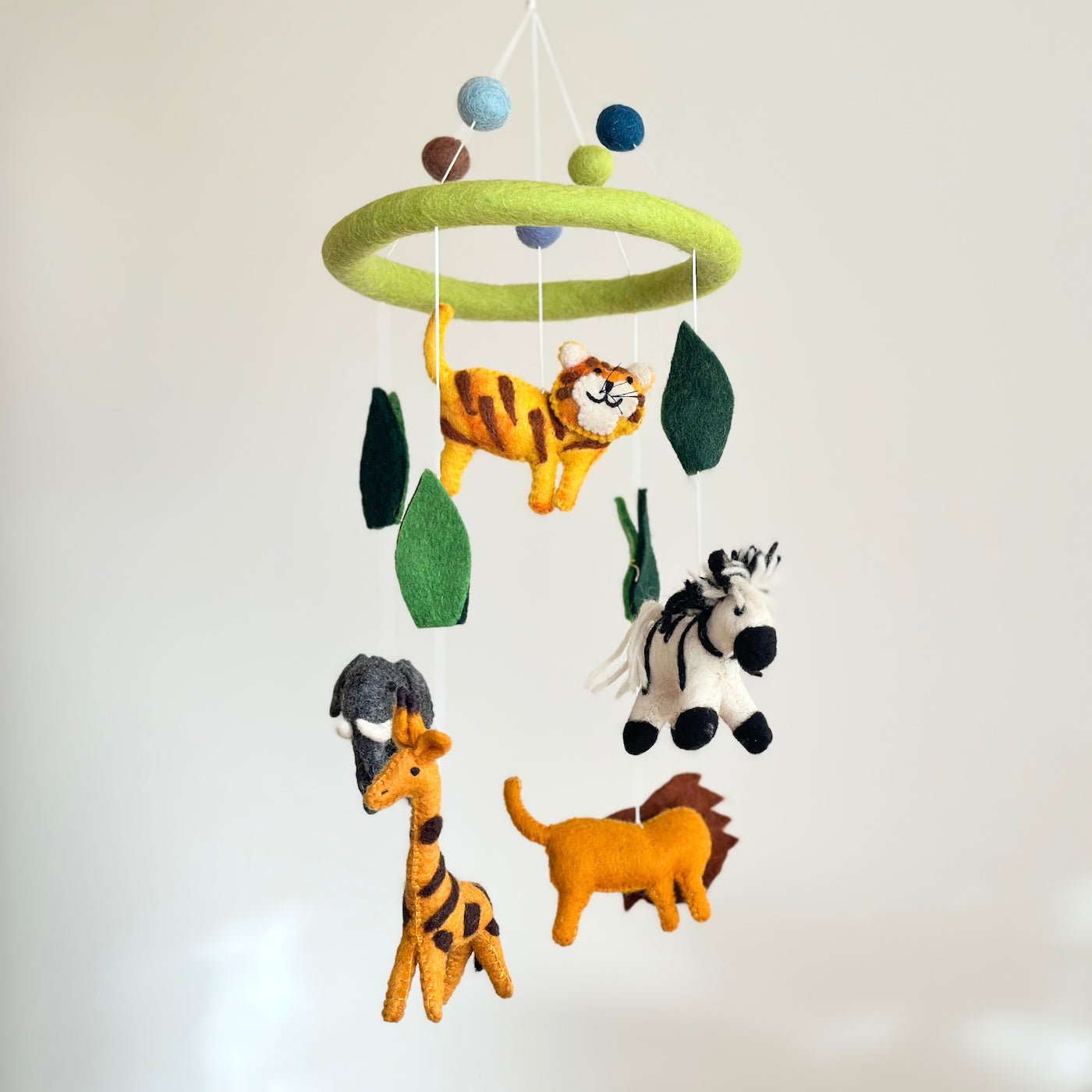 Felt Safari Animal Baby Mobile - Che Cose Belle