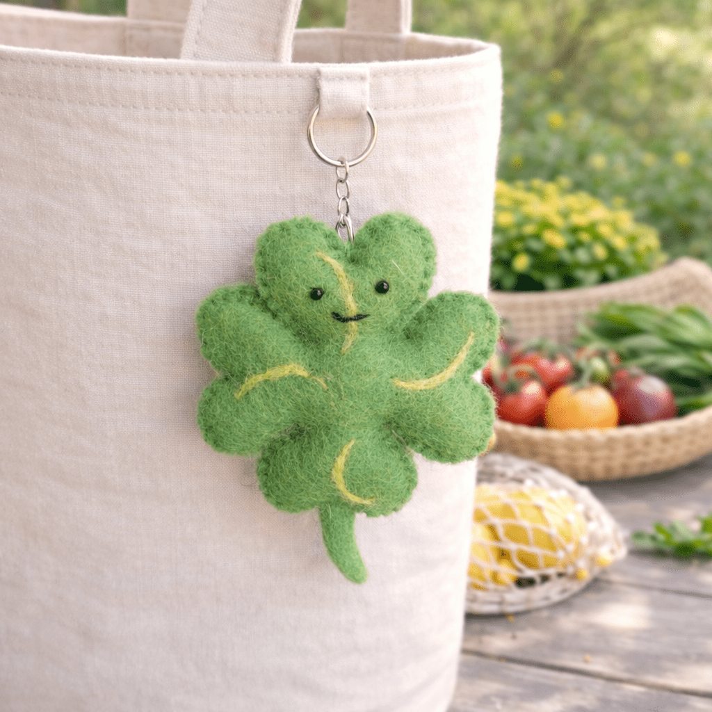 Felt Veggie Keychain - Lucky Clover - Che Cose Belle