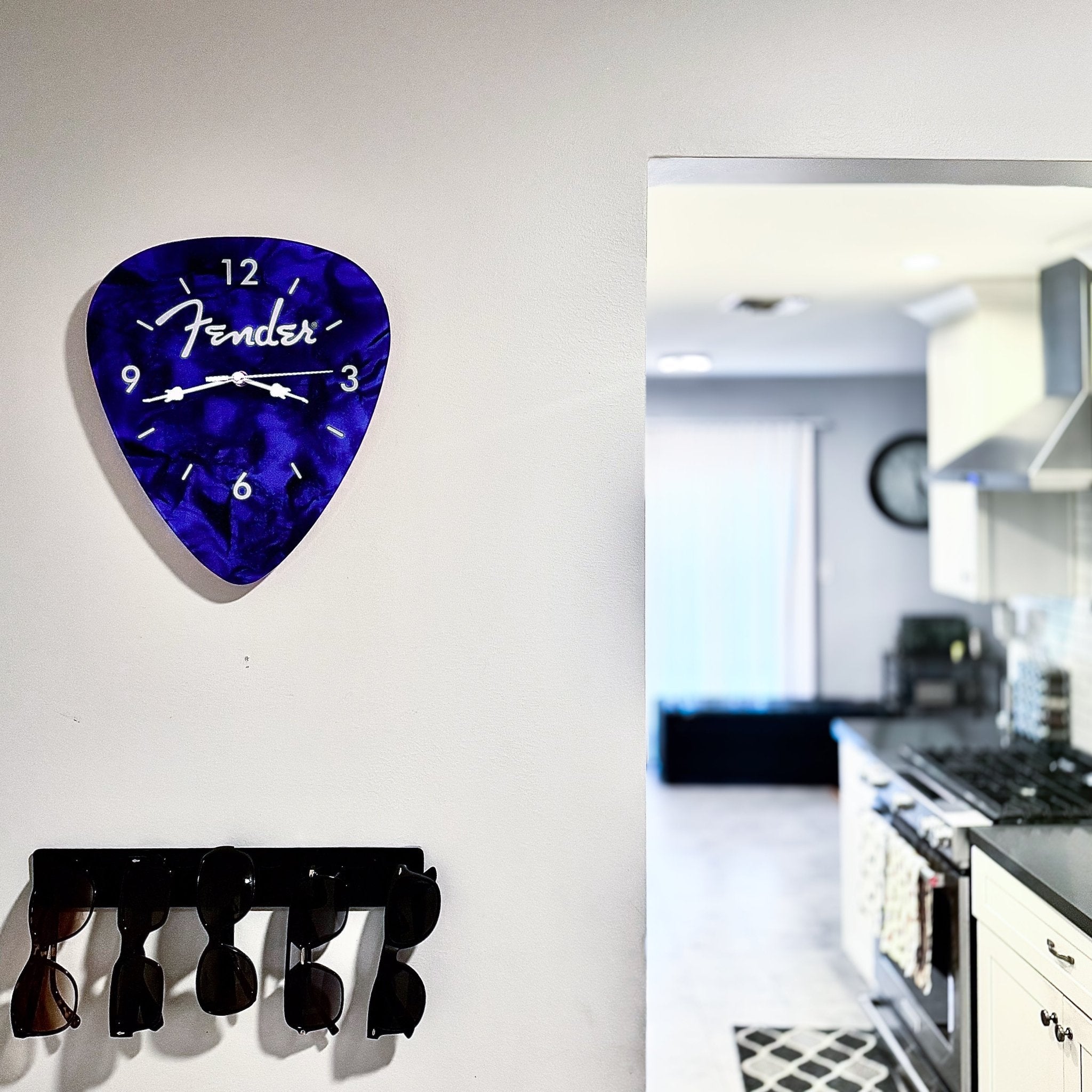 Fender Guitar Pick Wall Clock x Blue - Che Cose Belle