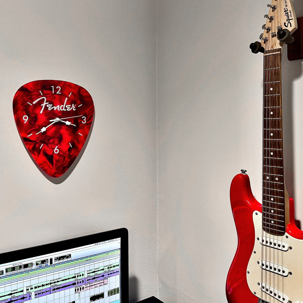 Fender Guitar Pick Wall Clock x Red - Che Cose Belle
