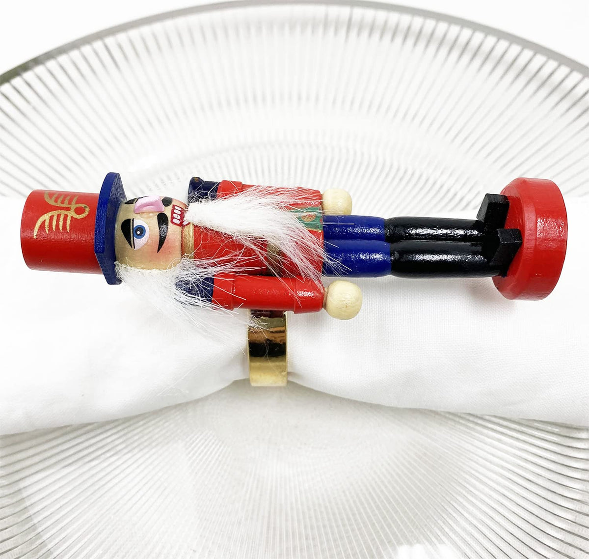 Fennco Styles Handmade Wooden Nutcracker Decorative Napkin Rings, Set of 4 - Festive Soldier Napkin Holders for Dining Table, Christmas, Holidays Décor and Special Occasions - Che Cose Belle