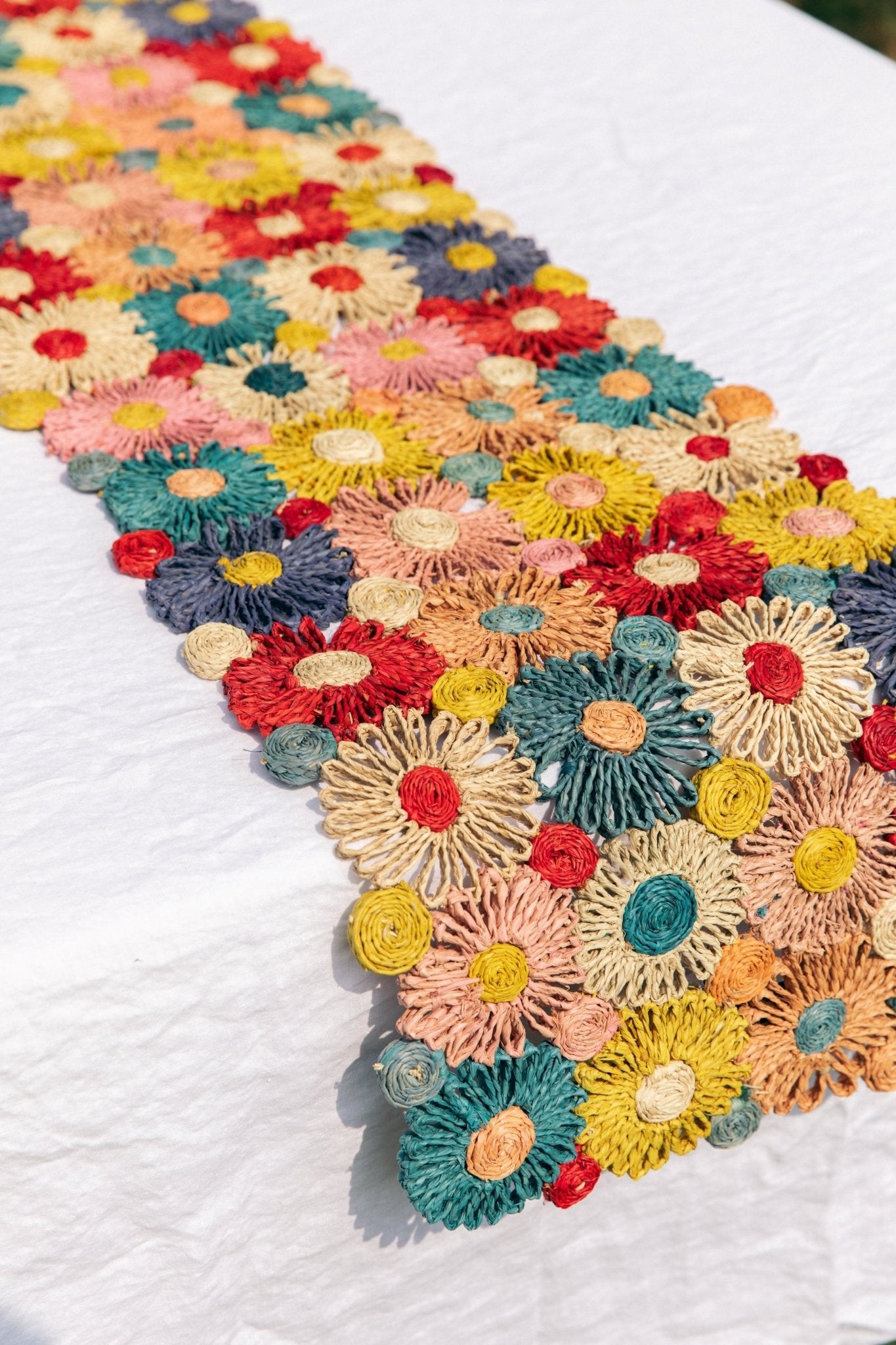 Fleur Raffia Flower Table Runner, Multicolor Flowers Woven Tabletop - Che Cose Belle