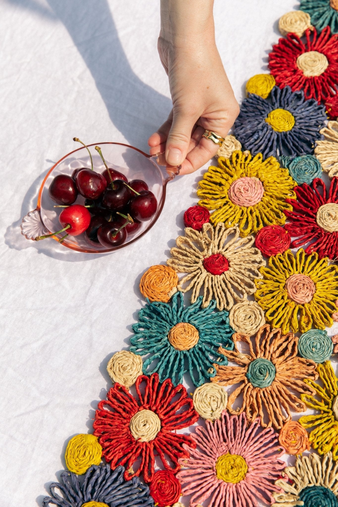 Fleur Raffia Flower Table Runner, Multicolor Flowers Woven Tabletop - Che Cose Belle