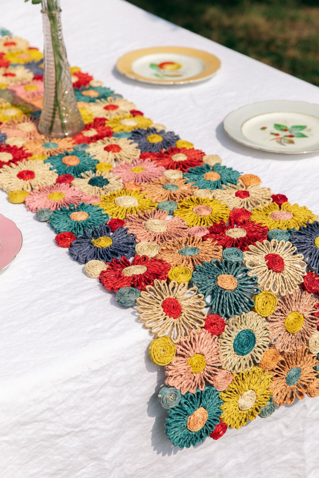 Fleur Raffia Flower Table Runner, Multicolor Flowers Woven Tabletop - Che Cose Belle