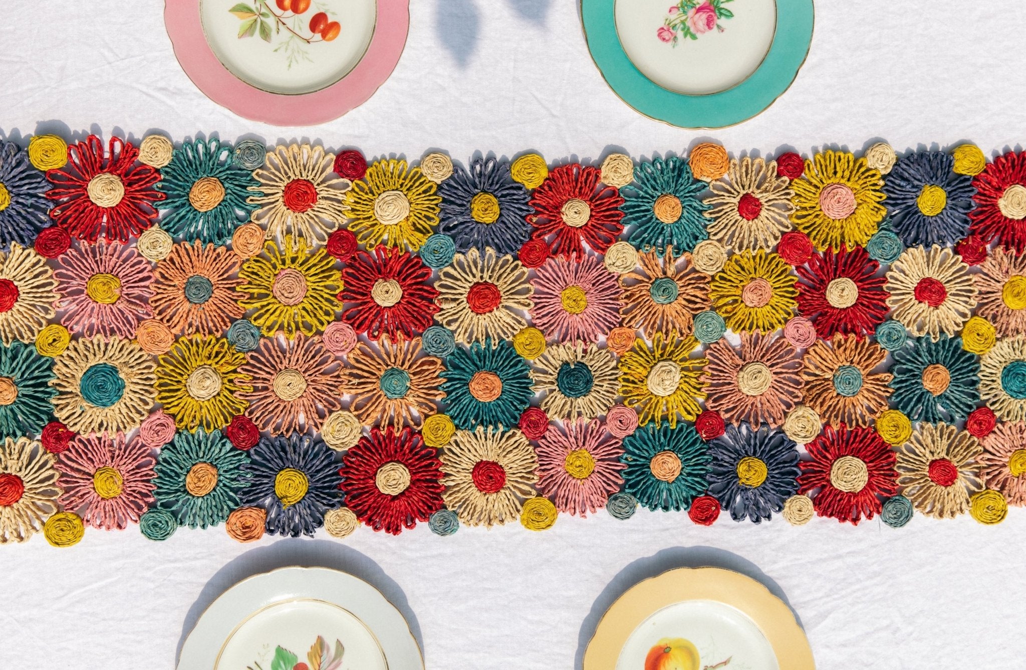 Fleur Raffia Flower Table Runner, Multicolor Flowers Woven Tabletop - Che Cose Belle