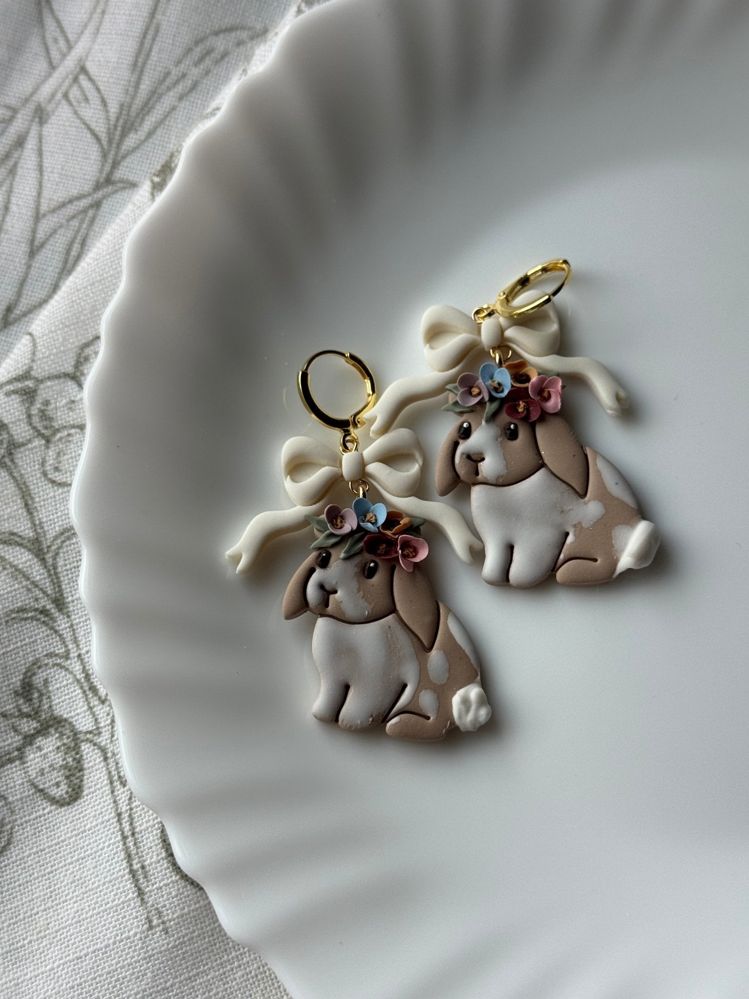 Floppy Eared Bunnies with Bow - Che Cose Belle