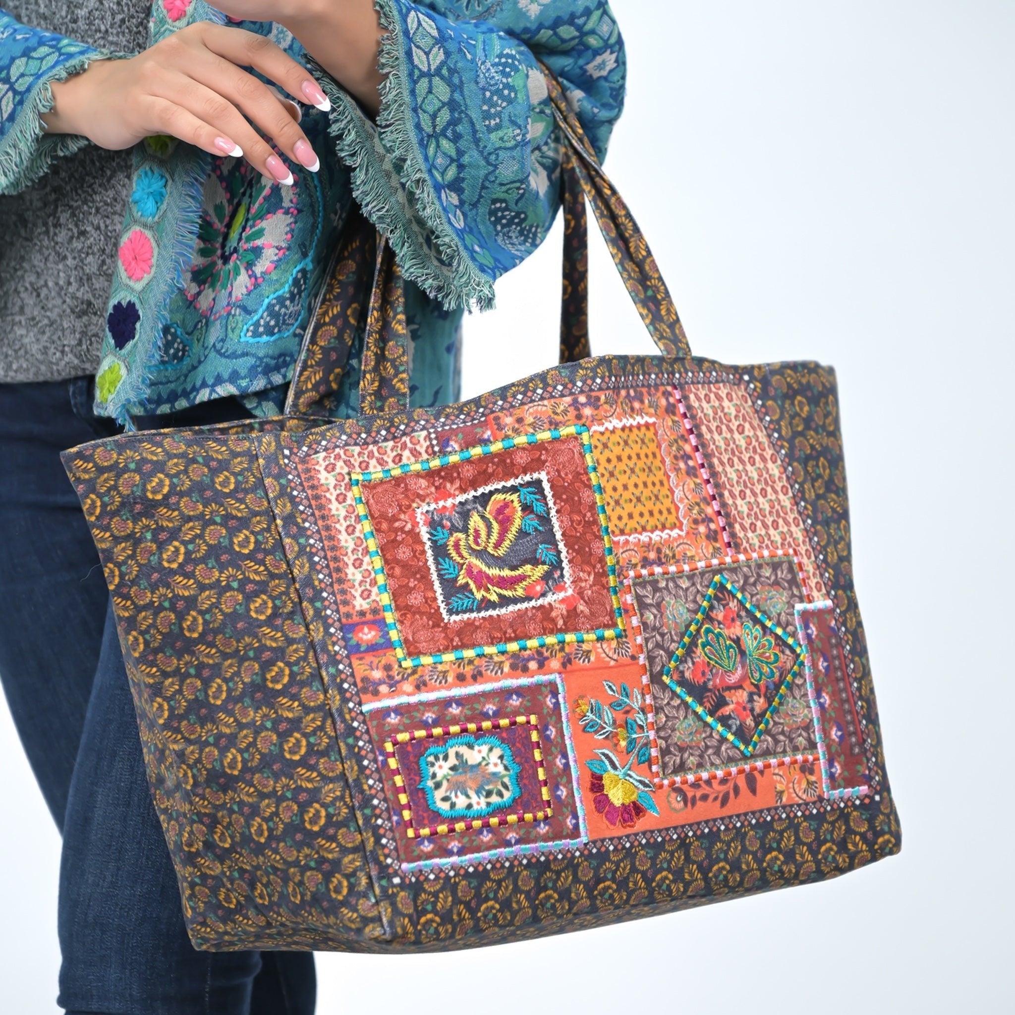 Folklore Garden Patchwork Tote Bag - Black - Che Cose Belle