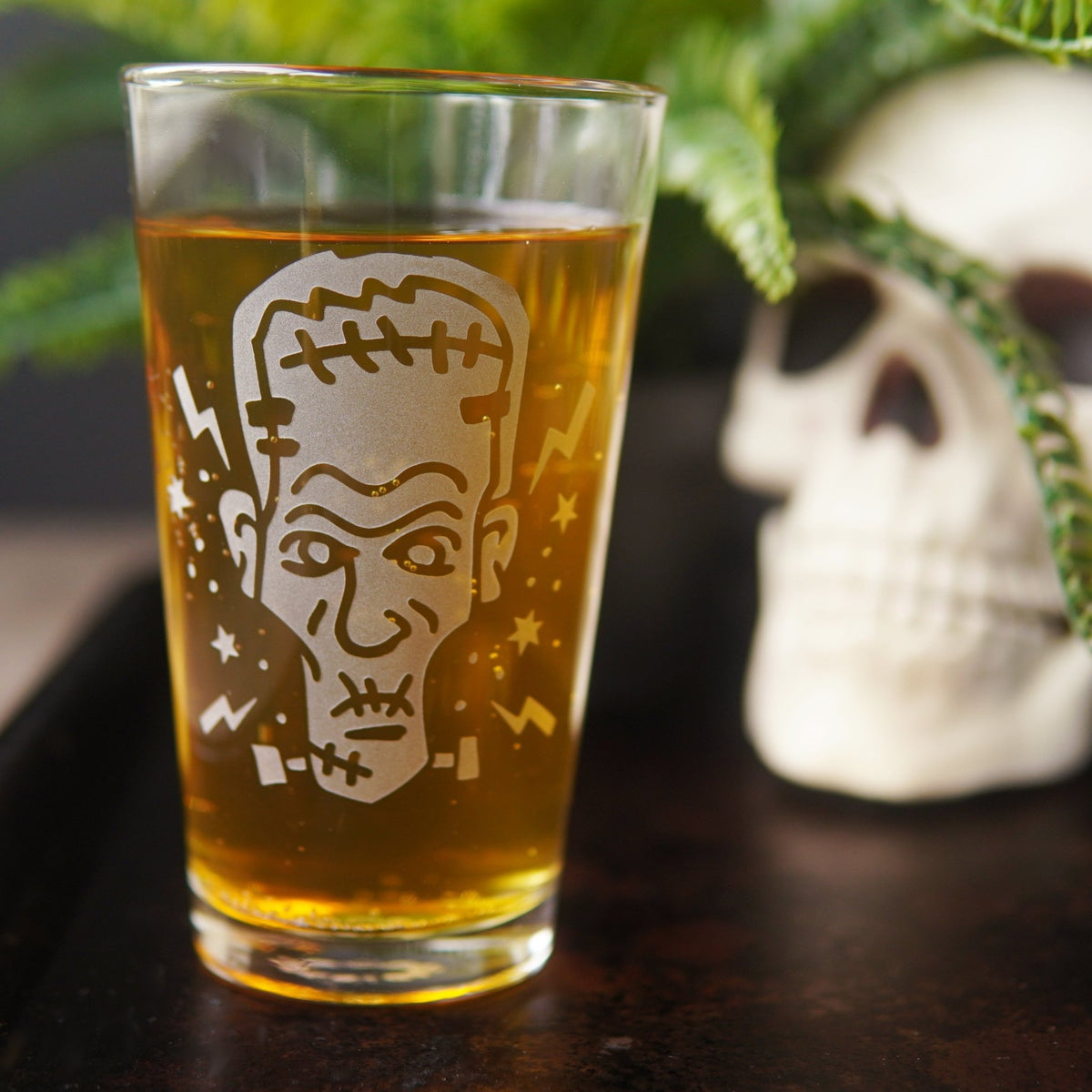 Frankenstein Pint Glass - etched Halloween beer glassware - Che Cose Belle