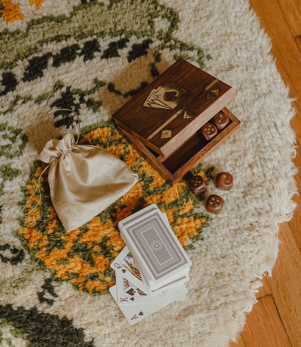 Game Night Box (5 Dice, Playing Cards) - Handcrafted Wood - Che Cose Belle