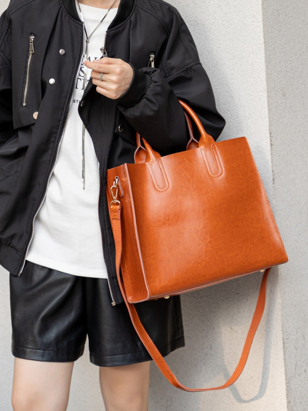 Genuine Leather Women's Bag, Cross-border Commuting, Oiled Wax Cowhide Handbag, Large Capacity Tote, Single Shoulder And Crossbody Square Bag - Che Cose Belle