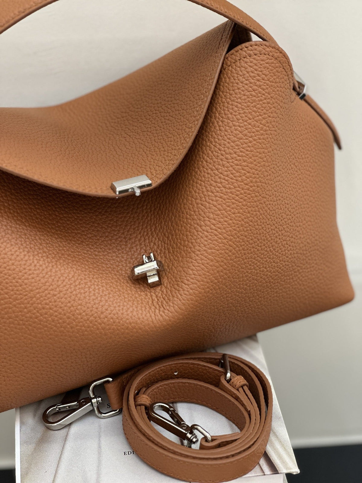 Genuine Leather Women's Bag, Cross-border High-end T-shaped Lock, Large-capacity Shoulder And Handbag, Top-layer Cowhide Underarm Bag - Che Cose Belle