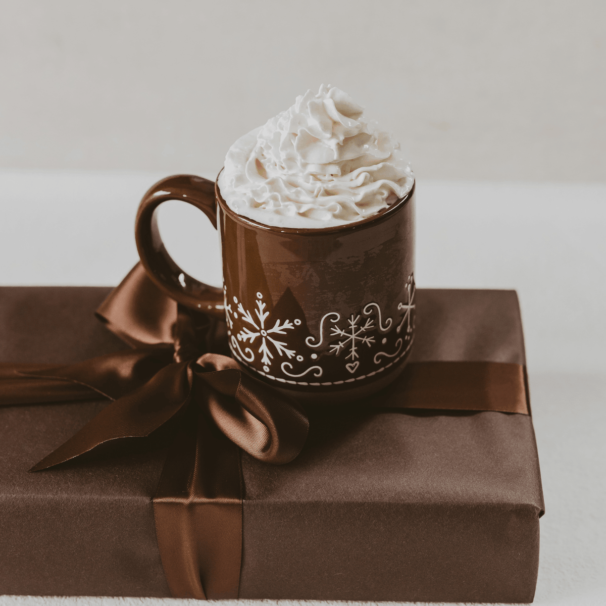Gingerbread 14 oz Stoneware Coffee Mug - Che Cose Belle