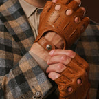 Giuseppe (cognac) - Italian lambskin fingerless leather driving gloves - Che Cose Belle