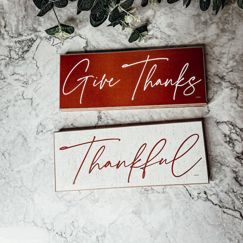Give Thanks Rustic Wall Sign Set 10x4x1 Inch, Rust Background White Script, Single Or 2-Pack - Che Cose Belle
