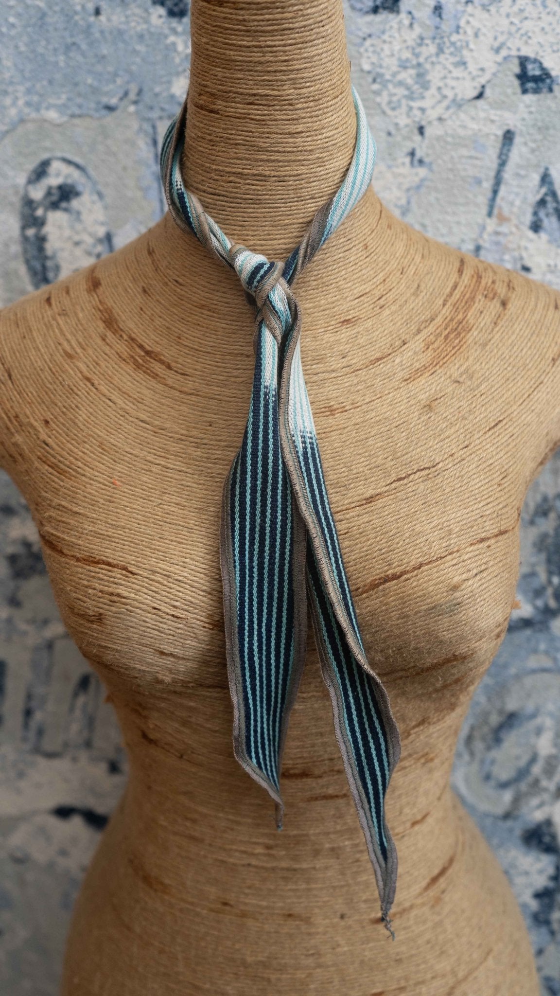 Glacier Bay Neck Scarf - Che Cose Belle