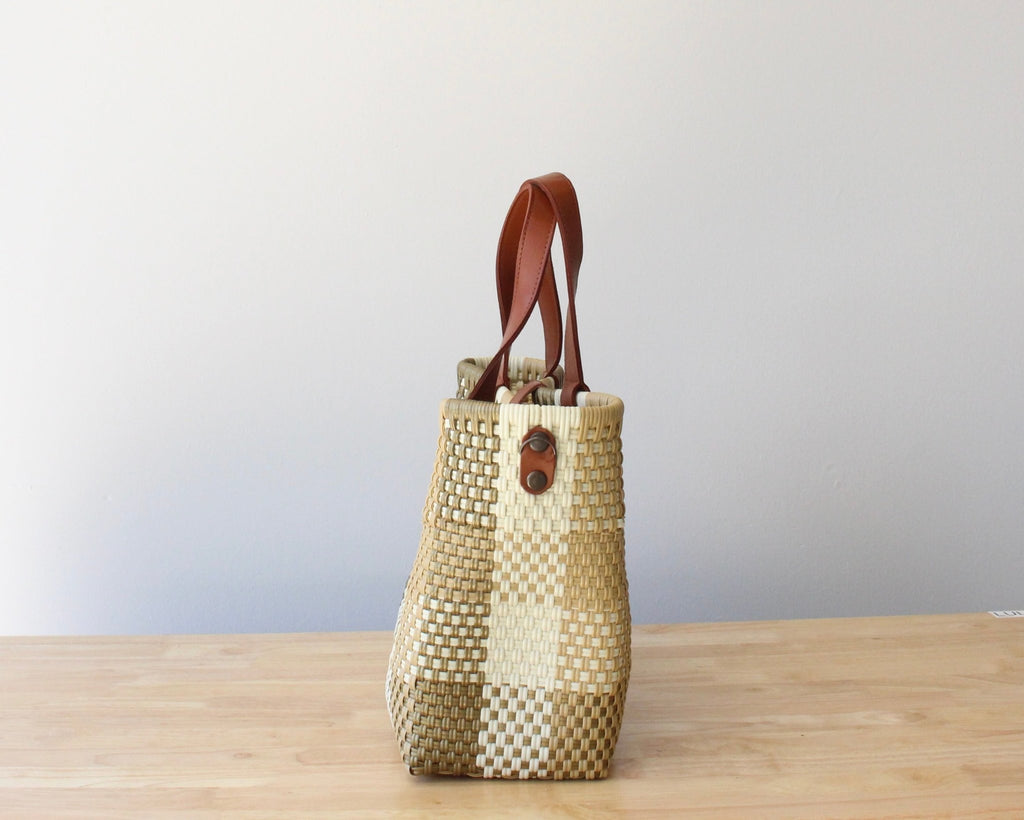 Gold & Beige Handwoven Purse by MexiMexi - Che Cose Belle
