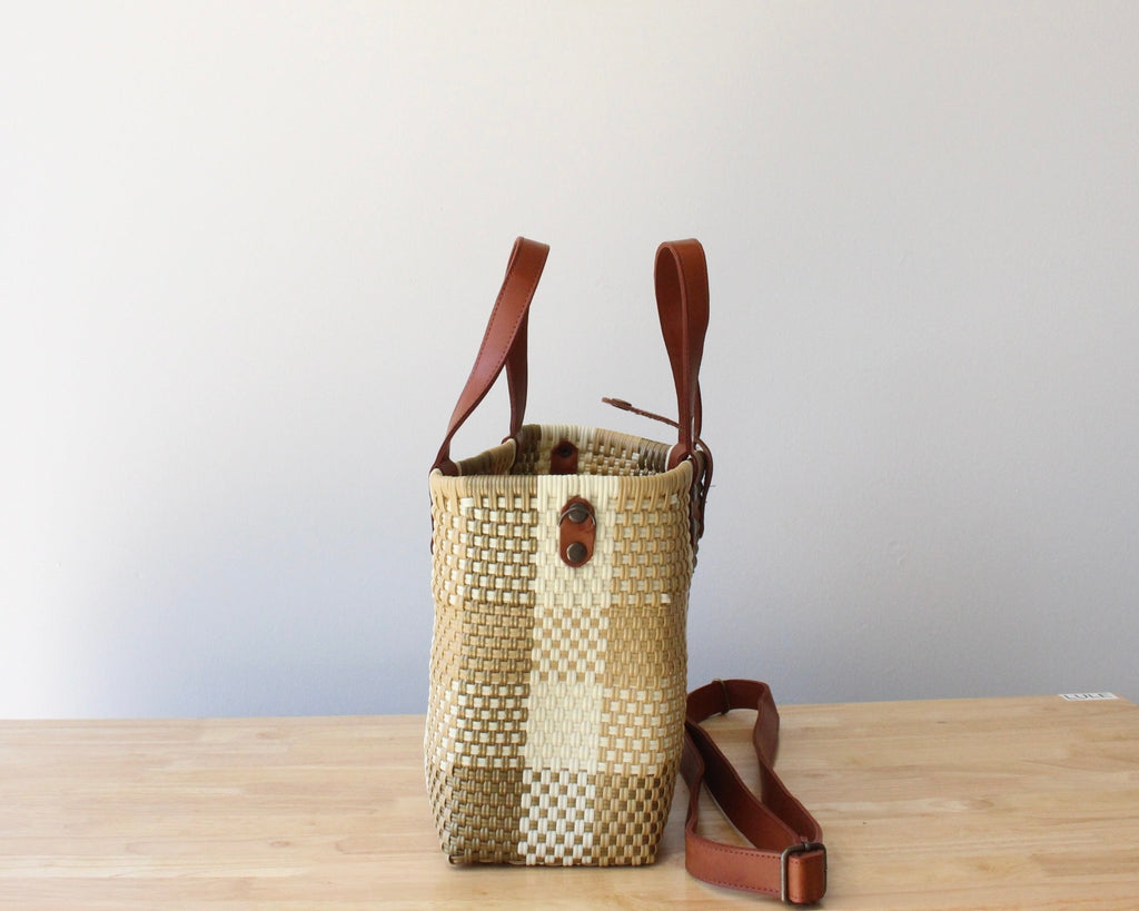 Gold & Beige Handwoven Purse by MexiMexi - Che Cose Belle