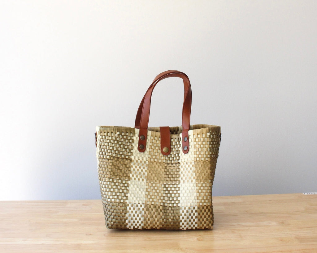 Gold & Beige Handwoven Purse by MexiMexi - Che Cose Belle