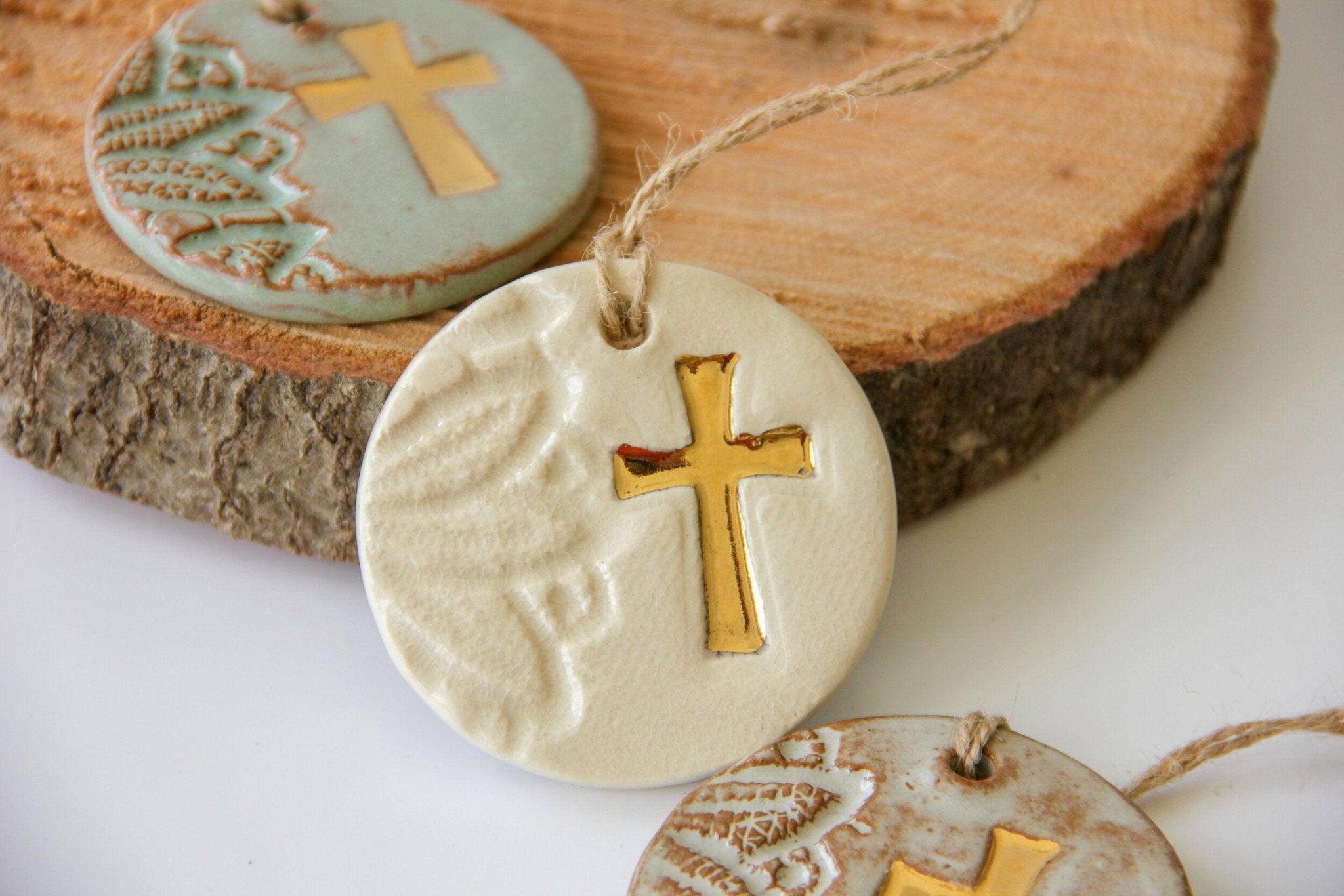 Gold Leaf Cross Ornament - Che Cose Belle